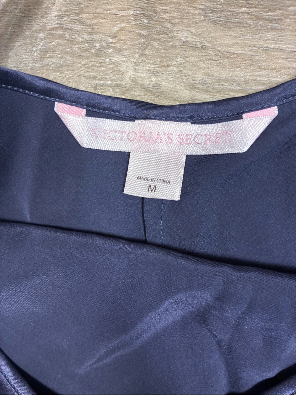 Victoria Secret VTG 100% Silk y2k Cropped Camisole - Picture 4 of 10